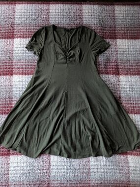 Torrid Olive Green Short Sleeve Fit & Flare Dress Top Sz 1
